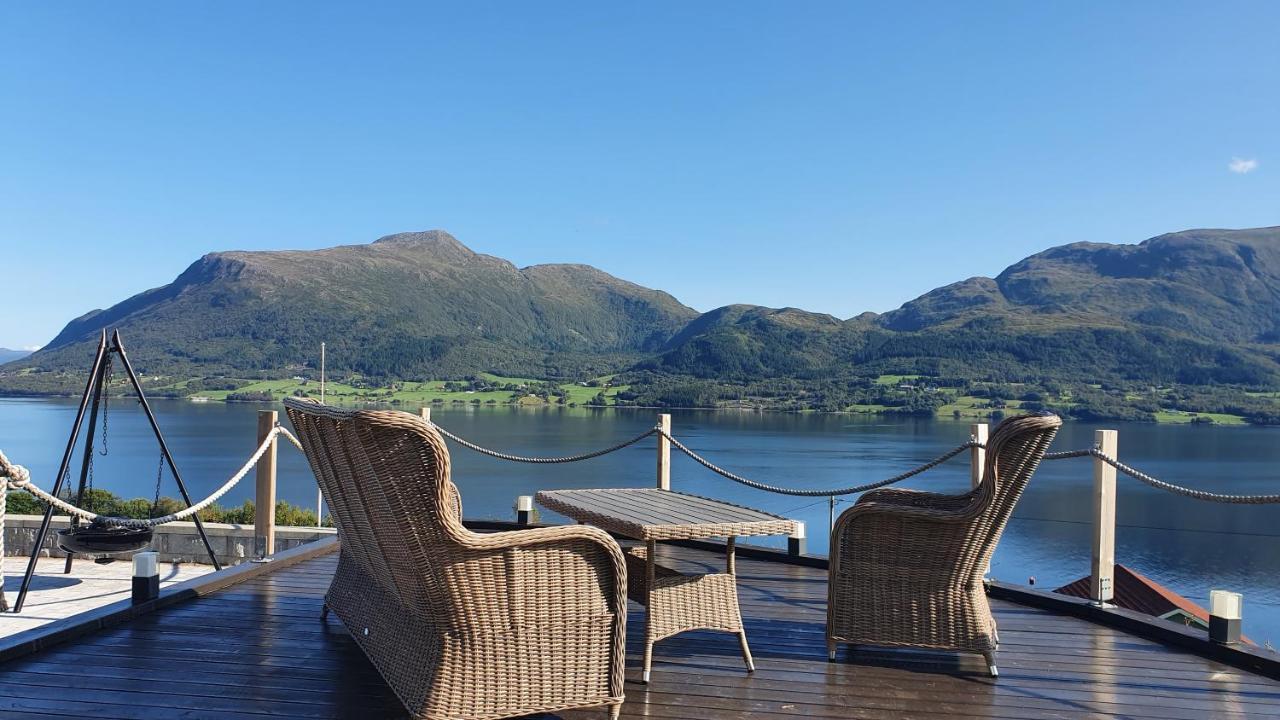 Kvernesfjorden Apartments Steinsgrenda ภายนอก รูปภาพ