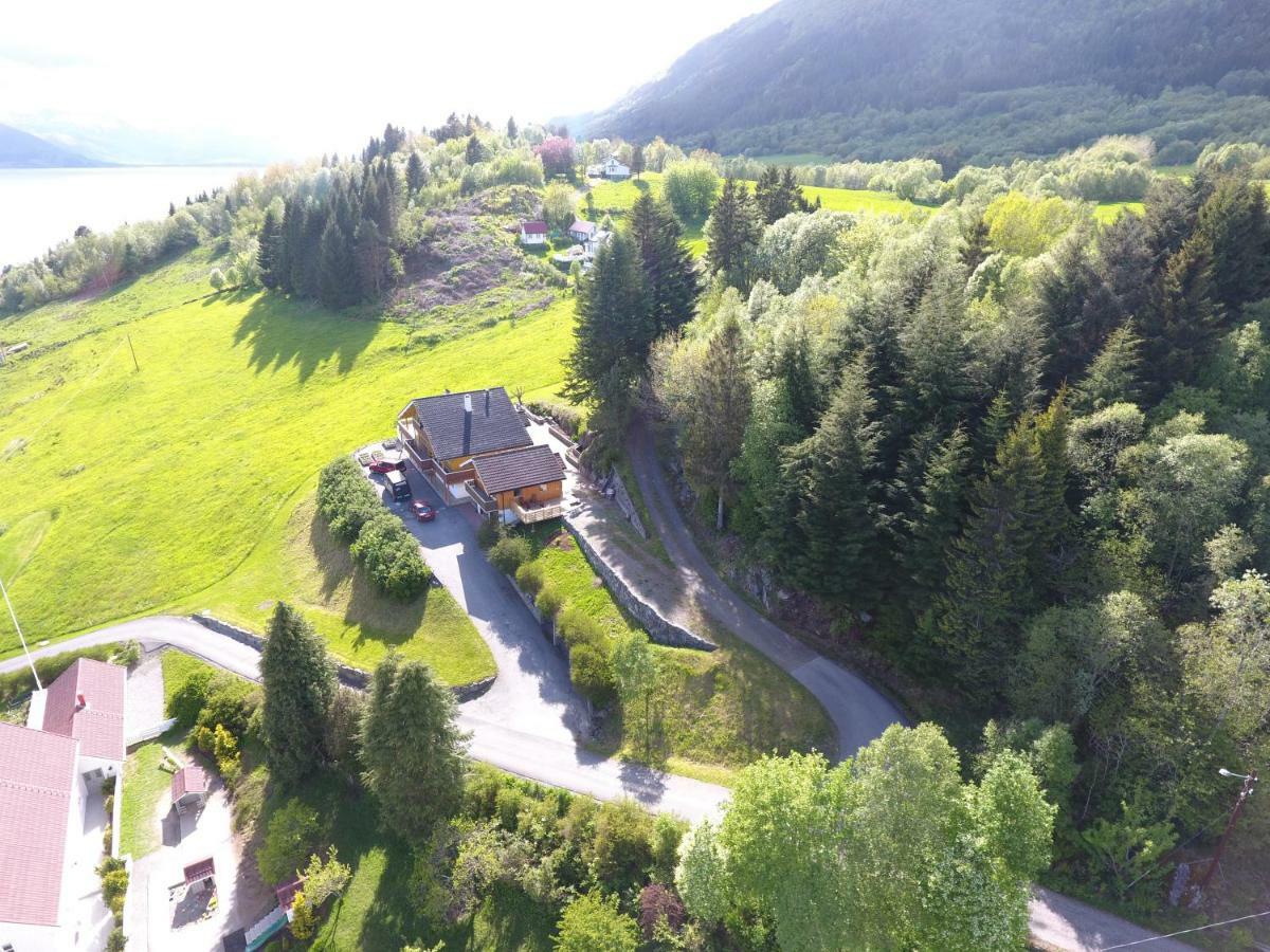Kvernesfjorden Apartments Steinsgrenda ภายนอก รูปภาพ