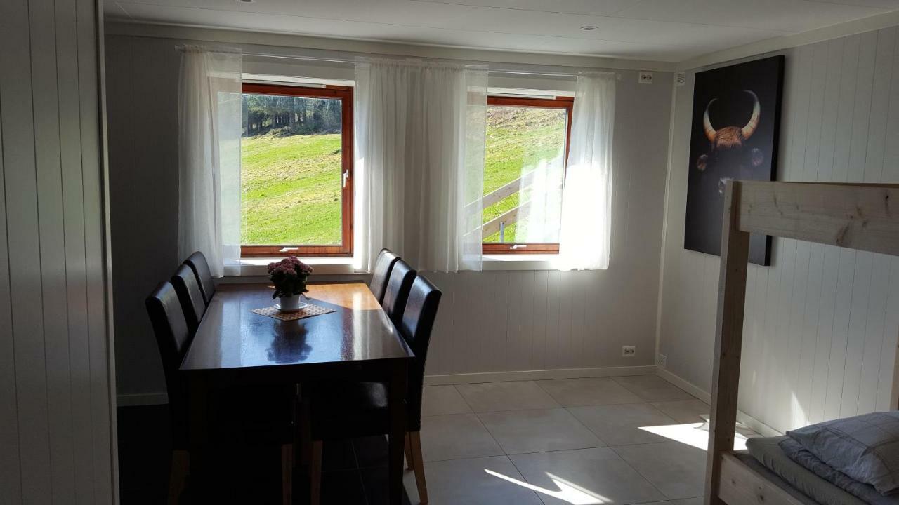 Kvernesfjorden Apartments Steinsgrenda ภายนอก รูปภาพ